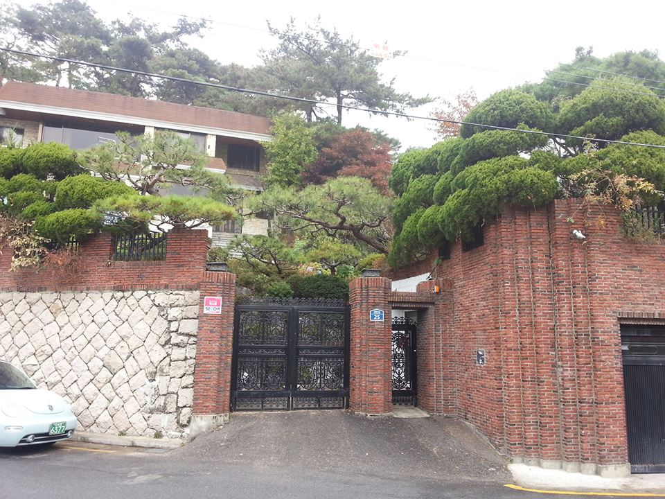 平倉洞（ピョンチャンドン）の豪邸巡り